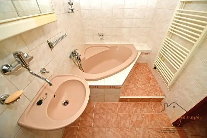 Prodej rodinného domu, Neveklov, 75 m2