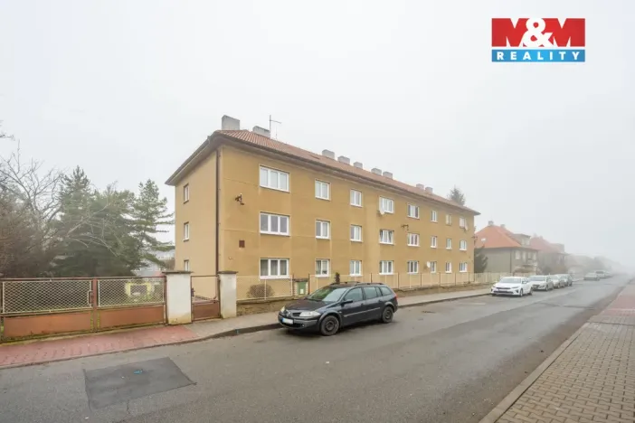 Prodej bytu 3+1, Hostivice, Školská, 61 m2