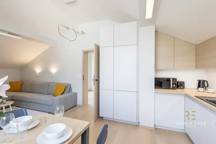 Prodej vícegeneračního domu, Praha - Záběhlice, Střemchová, 348 m2