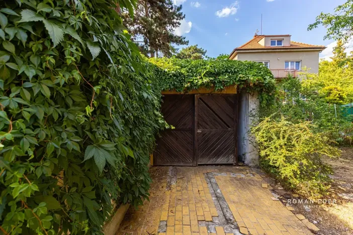 Prodej vícegeneračního domu, Praha - Záběhlice, Střemchová, 348 m2