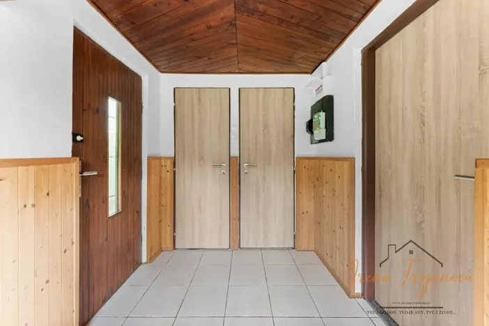 Prodej chaty, Lešany, 45 m2