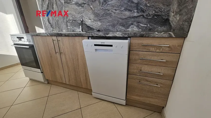 Pronájem bytu 1+1, Kolín, Dělnická, 31 m2