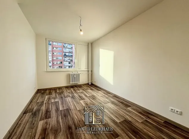 Prodej bytu 2+kk, Praha - Kamýk, Smotlachova, 44 m2