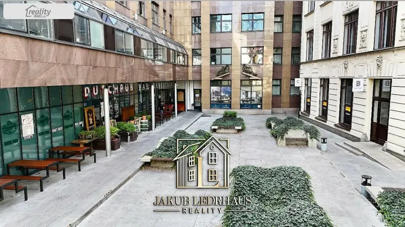 Pronájem kanceláře, Praha - Nové Město, Vladislavova, 974 m2