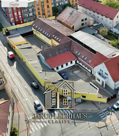 Pronájem skladu, Praha, Libušská, 1900 m2