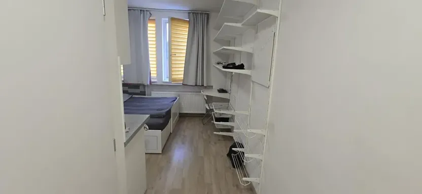 Pronájem bytu 1+kk, Praha - Jinonice, Peroutkova, 16 m2