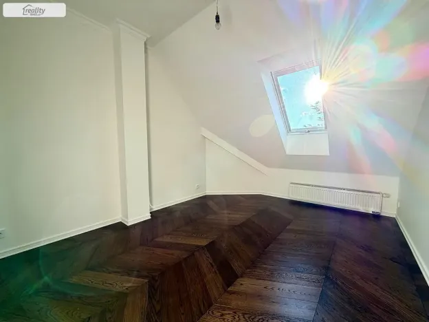 Pronájem rodinného domu, Jesenice - Zdiměřice, Skřivanová, 345 m2