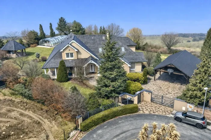 Pronájem rodinného domu, Jesenice - Zdiměřice, Skřivanová, 345 m2