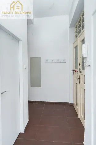 Prodej bytu 2+1, Hradec Králové, Pospíšilova, 69 m2