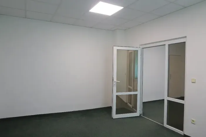 Pronájem kanceláře, Hradec Králové, Bieblova, 35 m2