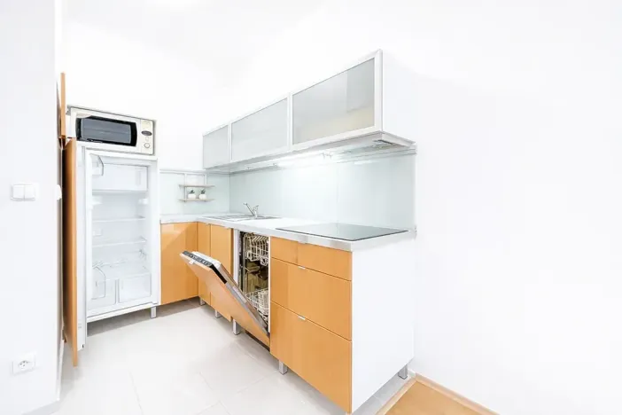 Pronájem bytu 2+kk, Praha, 40 m2