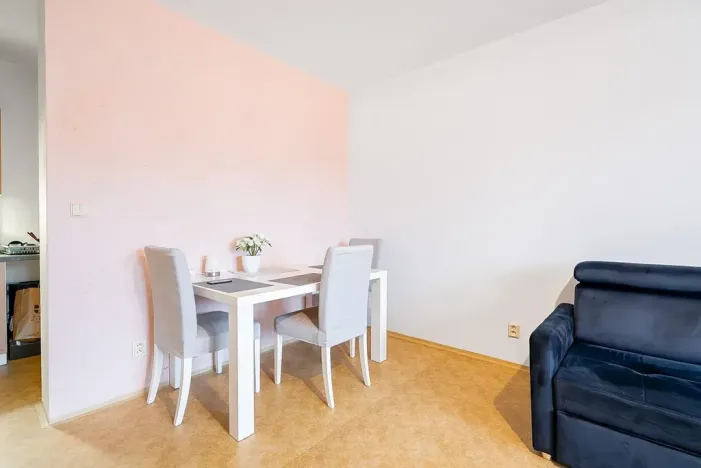Prodej bytu 1+kk, Beroun, Náměstí Joachima Barranda, 42 m2