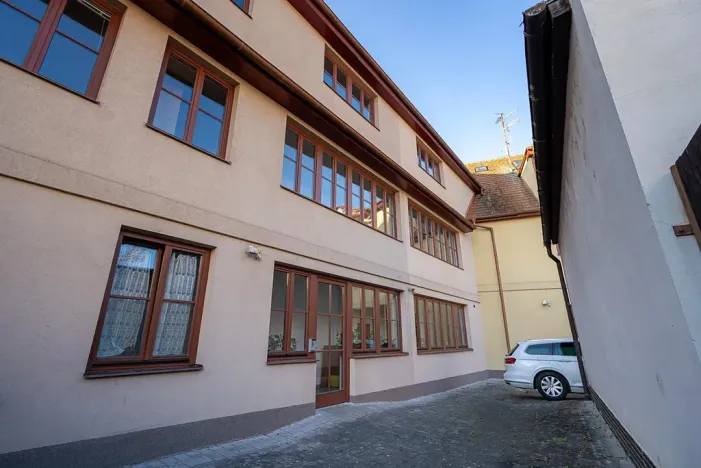 Prodej bytu 3+kk, Beroun, Náměstí Joachima Barranda, 81 m2