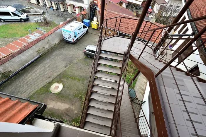 Pronájem kanceláře, Praha - Malá Chuchle, Zbraslavská, 87 m2