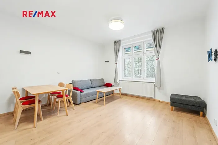 Pronájem bytu 2+1, Praha - Žižkov, Hartigova, 56 m2