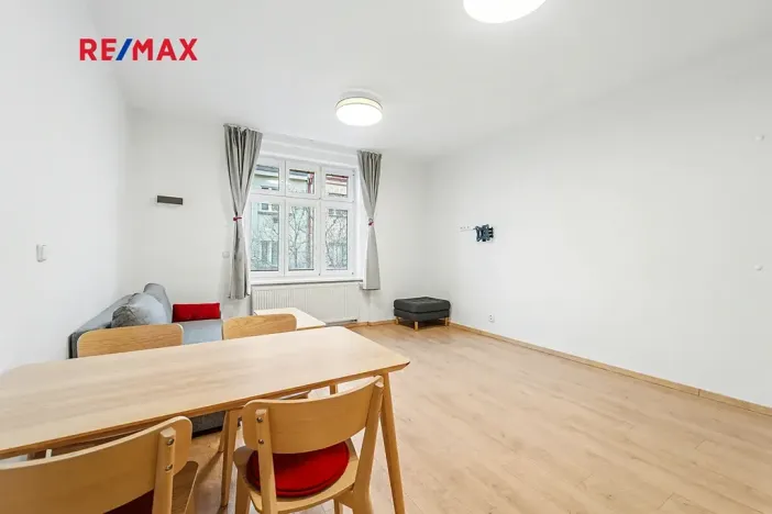 Pronájem bytu 2+1, Praha - Žižkov, Hartigova, 56 m2