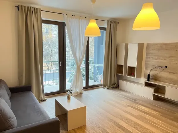 Pronájem bytu 2+kk, Praha - Vysočany, Bassova, 50 m2