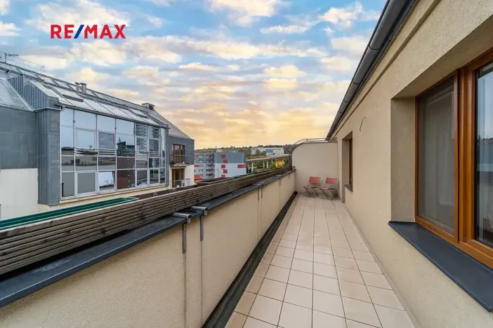 Pronájem bytu 1+kk, Praha - Libeň, Na kopečku, 33 m2