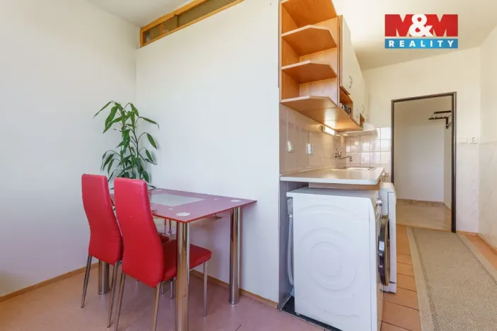 Prodej bytu 3+1, Karlovy Vary - Stará Role, Dvořákova, 83 m2