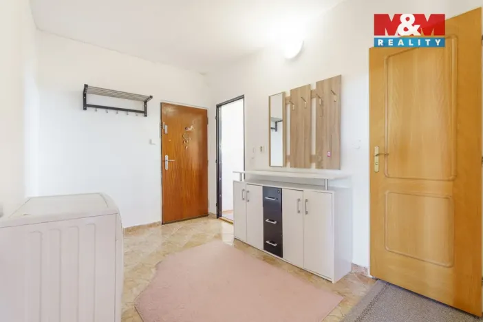 Prodej bytu 3+1, Karlovy Vary - Stará Role, Dvořákova, 83 m2