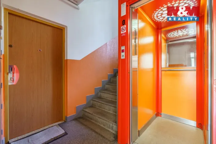 Prodej bytu 3+1, Karlovy Vary - Stará Role, Dvořákova, 83 m2