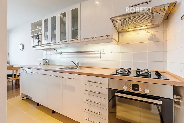 Pronájem bytu 4+kk, Praha - Ruzyně, Dědinská, 90 m2