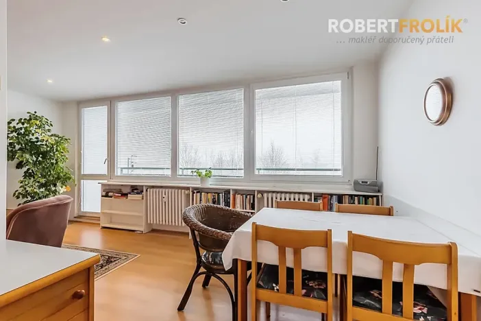 Pronájem bytu 4+kk, Praha - Ruzyně, Dědinská, 90 m2