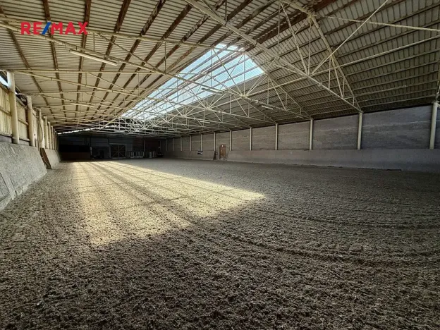 Prodej zemědělského objektu, Spálené Poříčí, 164000 m2