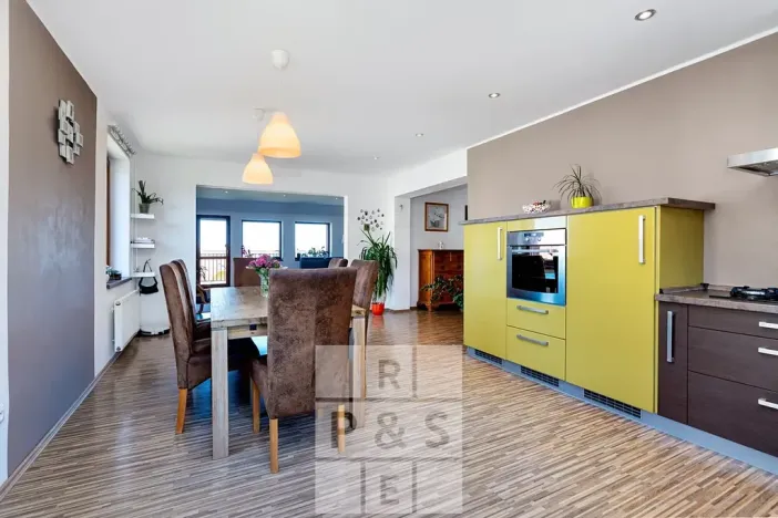 Prodej vícegeneračního domu, Praha - Štěrboholy, Pod areálem, 333 m2