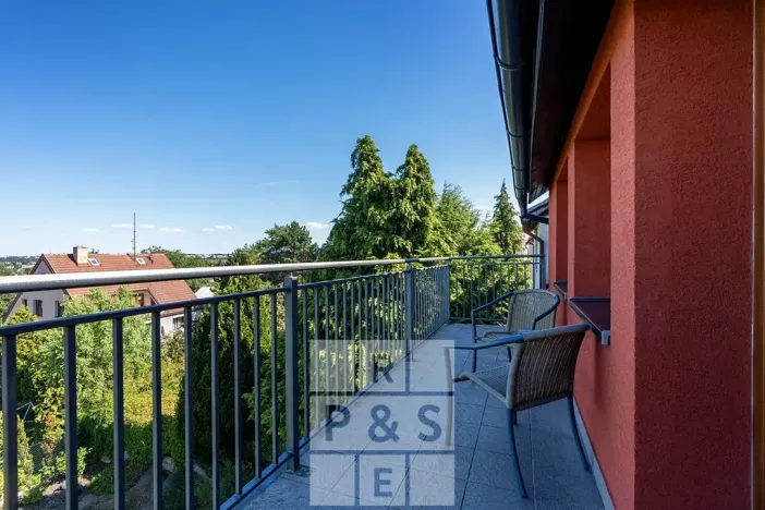 Prodej vícegeneračního domu, Praha - Štěrboholy, Pod areálem, 333 m2