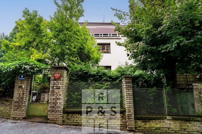 Prodej bytu 3+1, Praha - Smíchov, Nad Laurovou, 98 m2