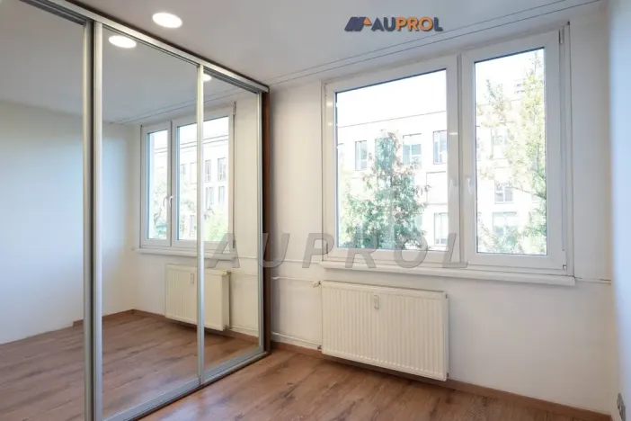 Prodej bytu 3+kk, Praha - Karlín, Molákova, 71 m2