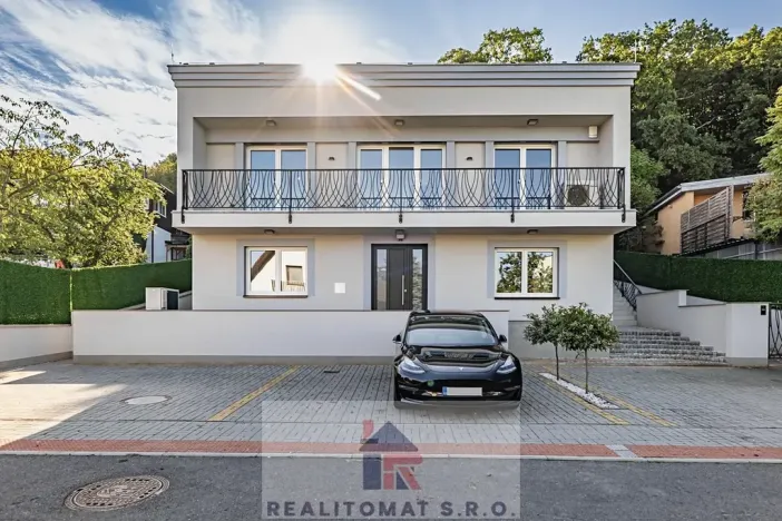 Prodej bytu 4+kk, Praha - Komořany, Pod lesem, 127 m2