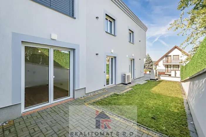 Prodej bytu 4+kk, Praha - Komořany, Pod lesem, 127 m2