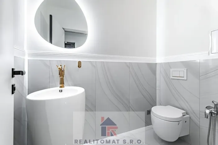 Prodej vily, Praha - Komořany, Pod lesem, 770 m2