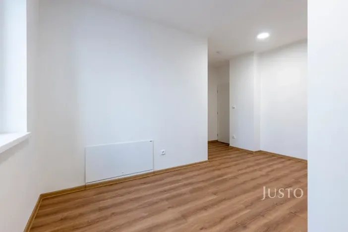 Pronájem bytu 2+kk, Staré Město, Hradišťská, 55 m2