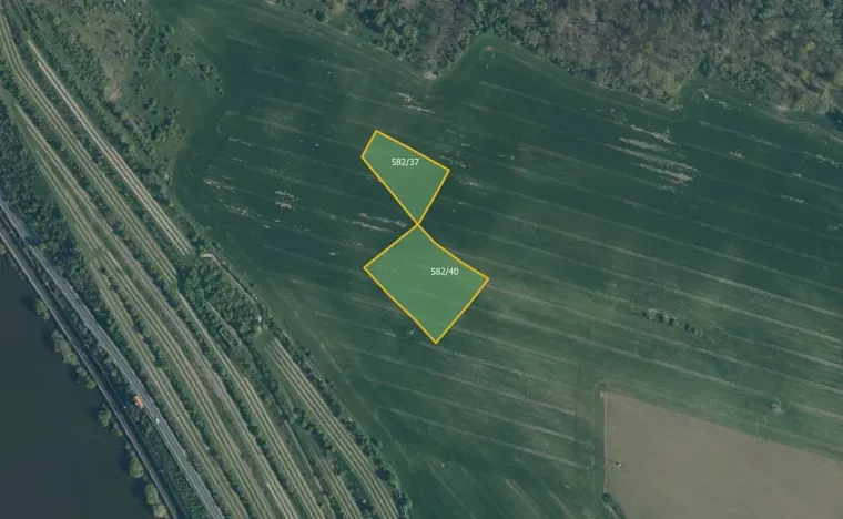 Prodej pole, Mělník, 5033 m2