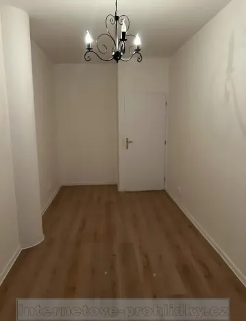Pronájem bytu 2+kk, Praha - Hlubočepy, Trnkovo náměstí, 52 m2