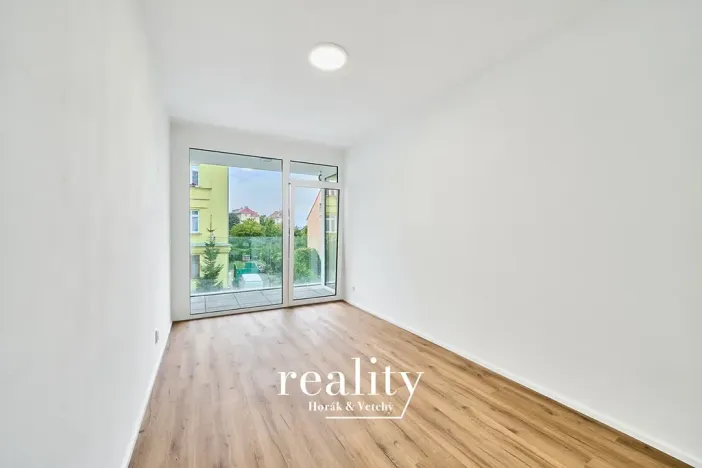 Pronájem bytu 2+kk, Znojmo, Jarošova, 46 m2