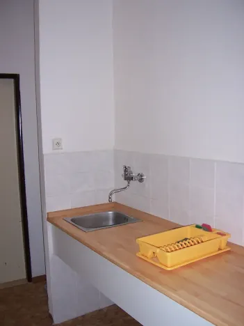 Pronájem kanceláře, Brno, Srbská, 14 m2