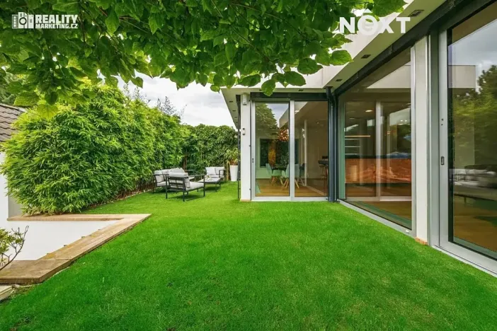 Prodej rodinného domu, Moravany, V Jámách, 382 m2