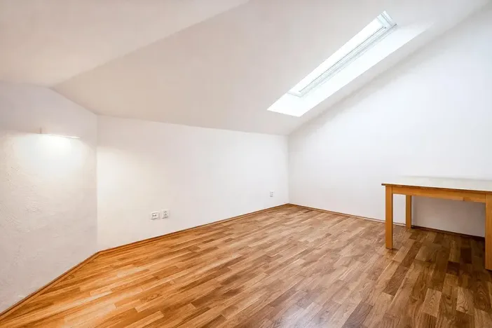 Pronájem bytu 4+kk, Praha - Vinohrady, Korunní, 145 m2