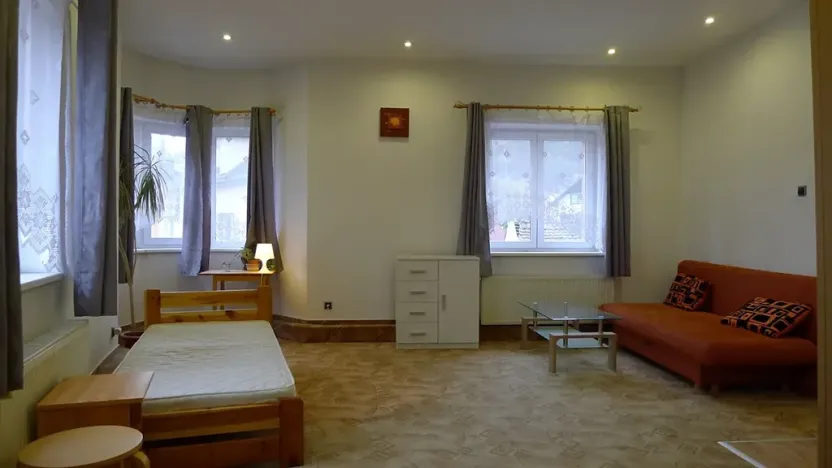 Pronájem bytu 1+kk, Mnichovice, Pražská, 32 m2