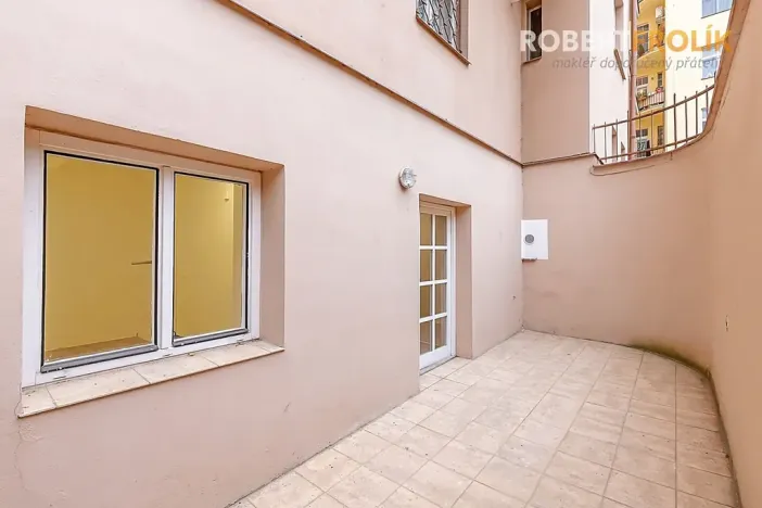 Pronájem bytu 2+kk, Praha - Bubeneč, Eliášova, 55 m2