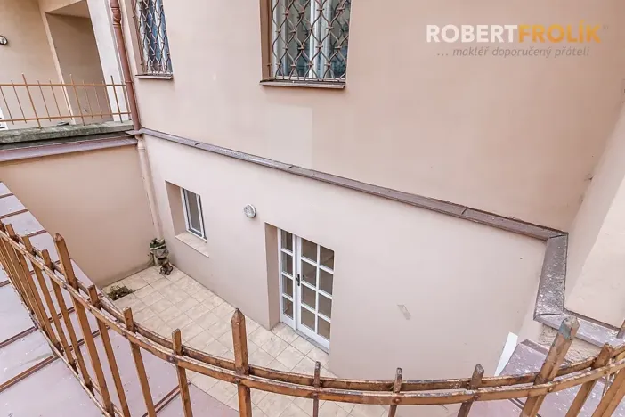 Pronájem bytu 2+kk, Praha - Bubeneč, Eliášova, 55 m2