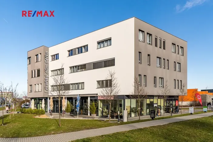 Prodej bytu 2+kk, České Budějovice, České Vrbné, 77 m2