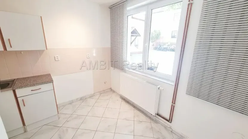 Pronájem kanceláře, Praha - Řepy, Žalanského, 63 m2