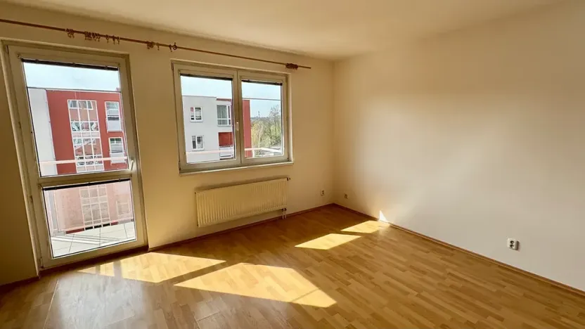Pronájem bytu 1+kk, Brno, Trýbova, 36 m2