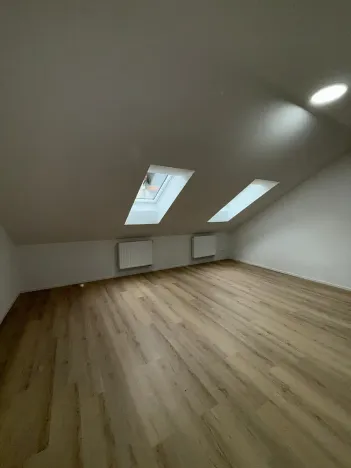 Pronájem bytu 1+kk, České Budějovice, Rudolfovská tř., 30 m2