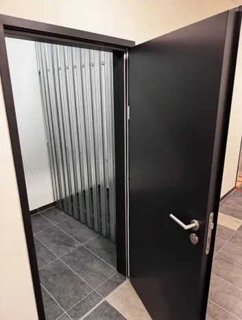 Pronájem bytu 1+kk, Praha - Vysočany, Kolbenova, 30 m2